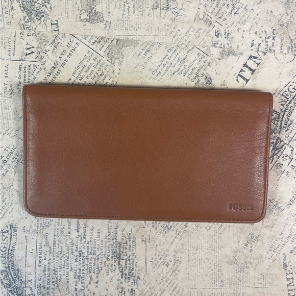 Fossil Handbags - Fossil leather checkbook